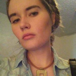 Meet your Posher, Ivy